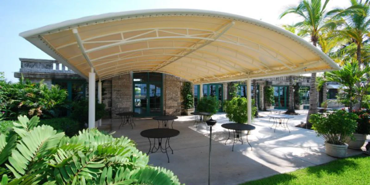 Restaurant Canopy - Red Fish Grill - Coral Gables, FL