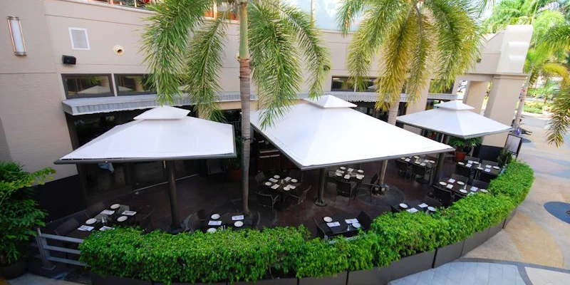 Freestanding Structures - Grill on the Alley