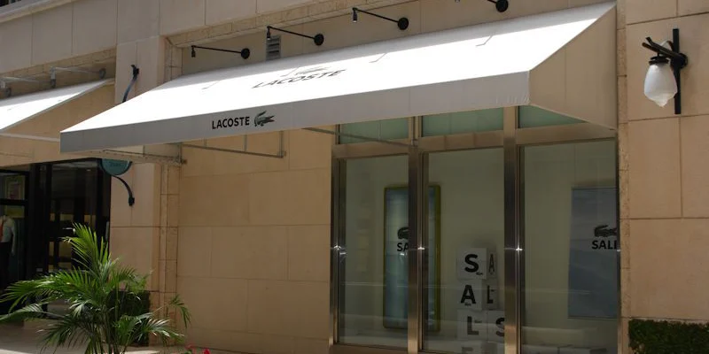 Retail-Commercial-Awning-with-Logo-Miami-Awning Retail Awning - Merrick Park - Coral Gables, FL
