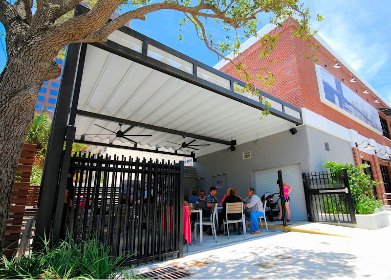 Retractable Patio Canopy - Brooklyn Water Bagel - Fort. Lauderdale, FL