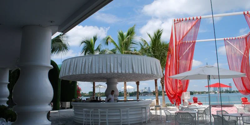 Custom Freestanding Structure - Mondrian Hotel - Miami Beach, FL